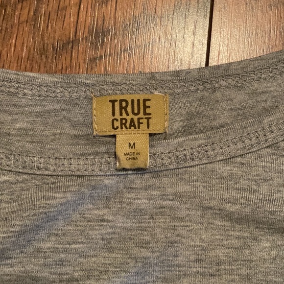 Long sleeve velvet shoulder shirt - Picture 3 of 4